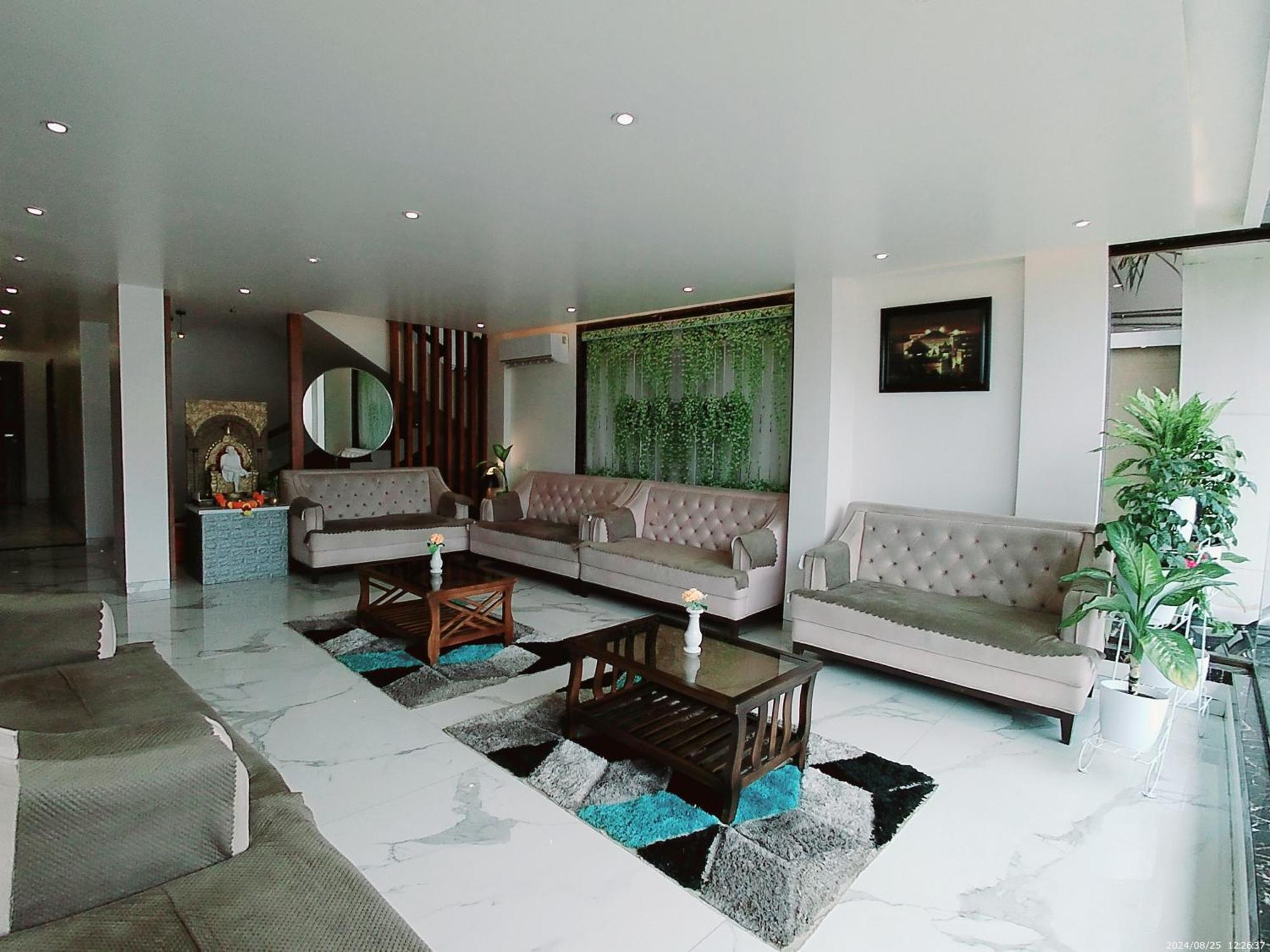 Hotel Sai Pratik, Newly Built Up, Complimentary Shuttle To The Temple Shirdi Bagian luar foto
